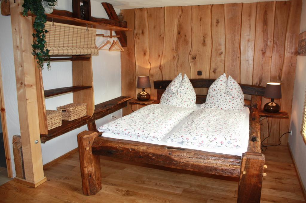 Am Ruebenkeller Bed & Breakfast Binzenbach Oda fotoğraf